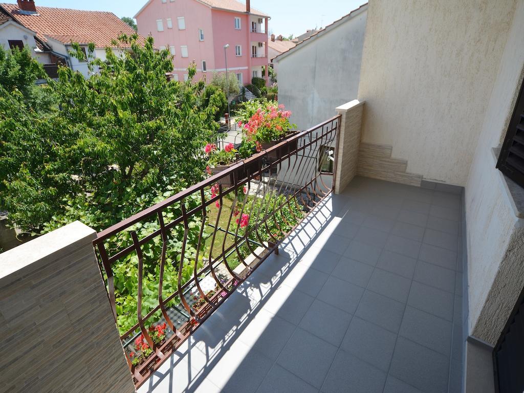 Apartments Suki Rovinj Bagian luar foto