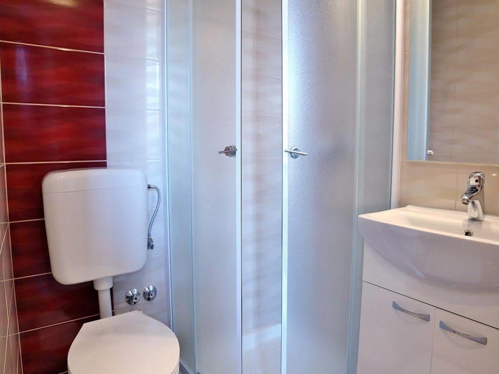 Apartments Suki Rovinj Bagian luar foto